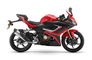 QJ MOTOR SRK 125R Červená